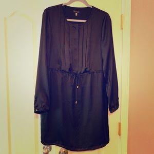 Long sleeve short black dress